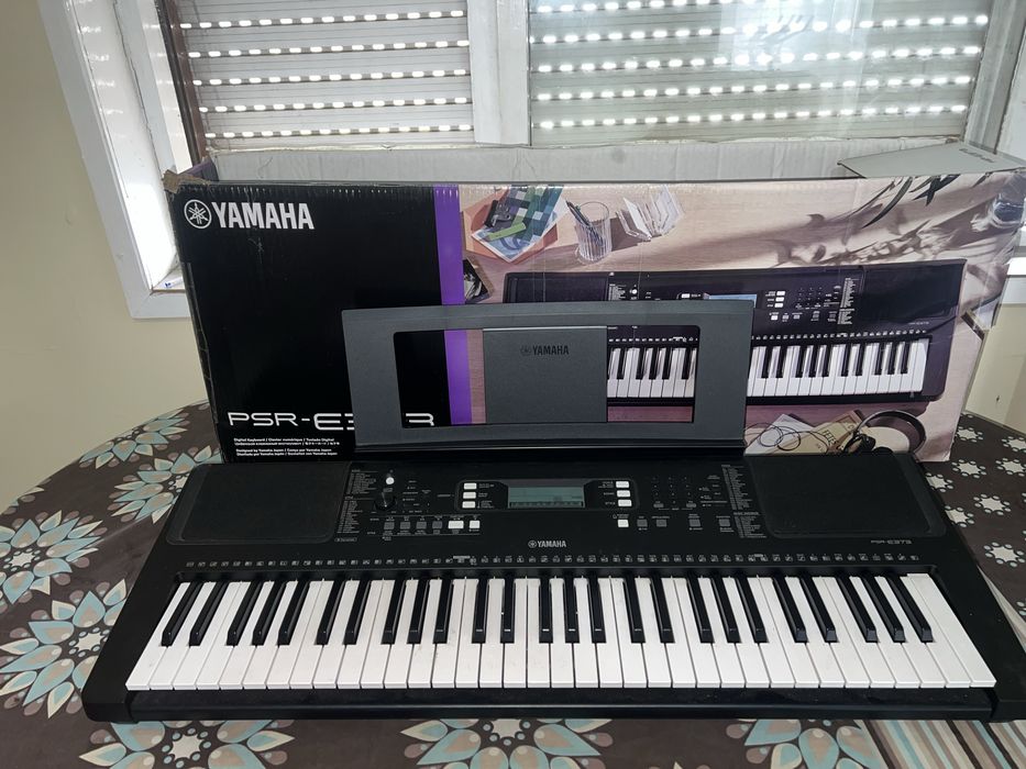 Yamaha PSR-E373 excelente estado  – € 190
