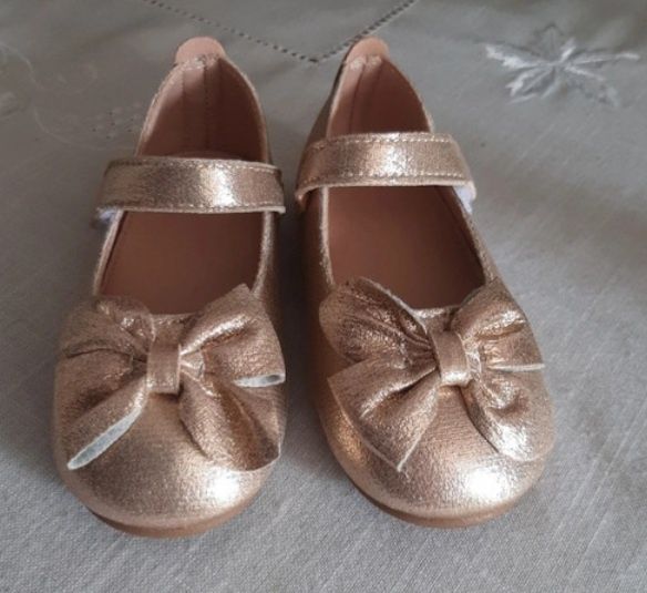 Sabrinas de menina Tamanho 24 (novas)