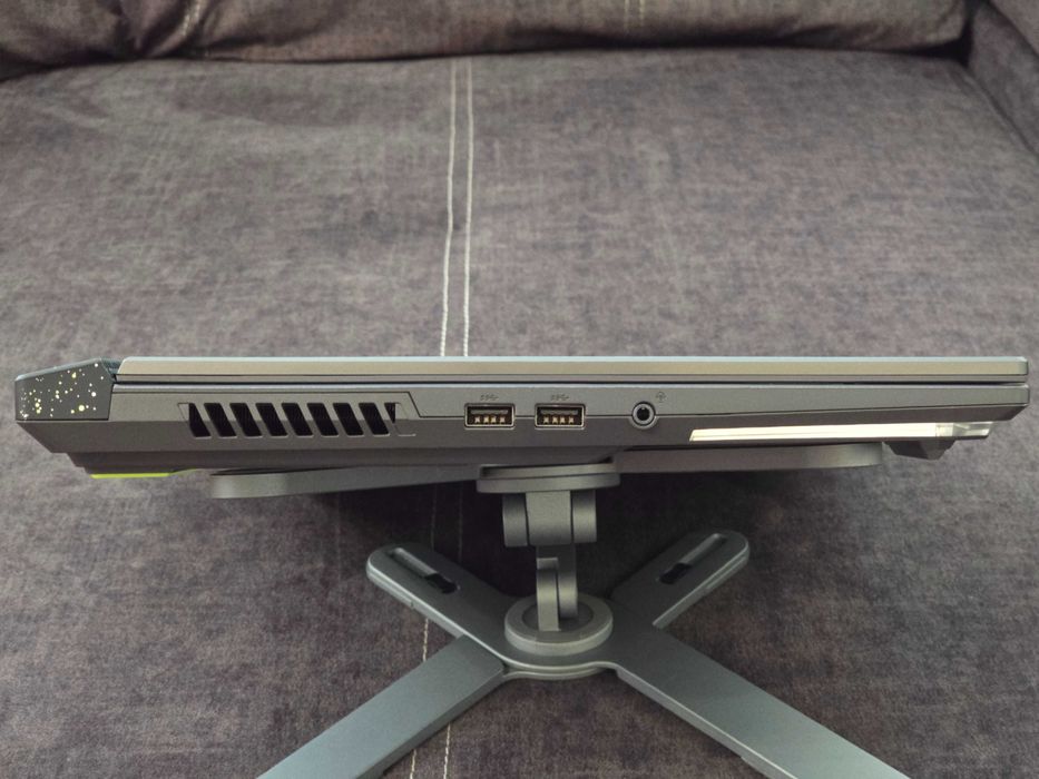 ASUS ROG Strix G17 (17" IPS 240Hz/ 7945HX/ 32DDR5/ 1Tb NVMe/ RTX4070)