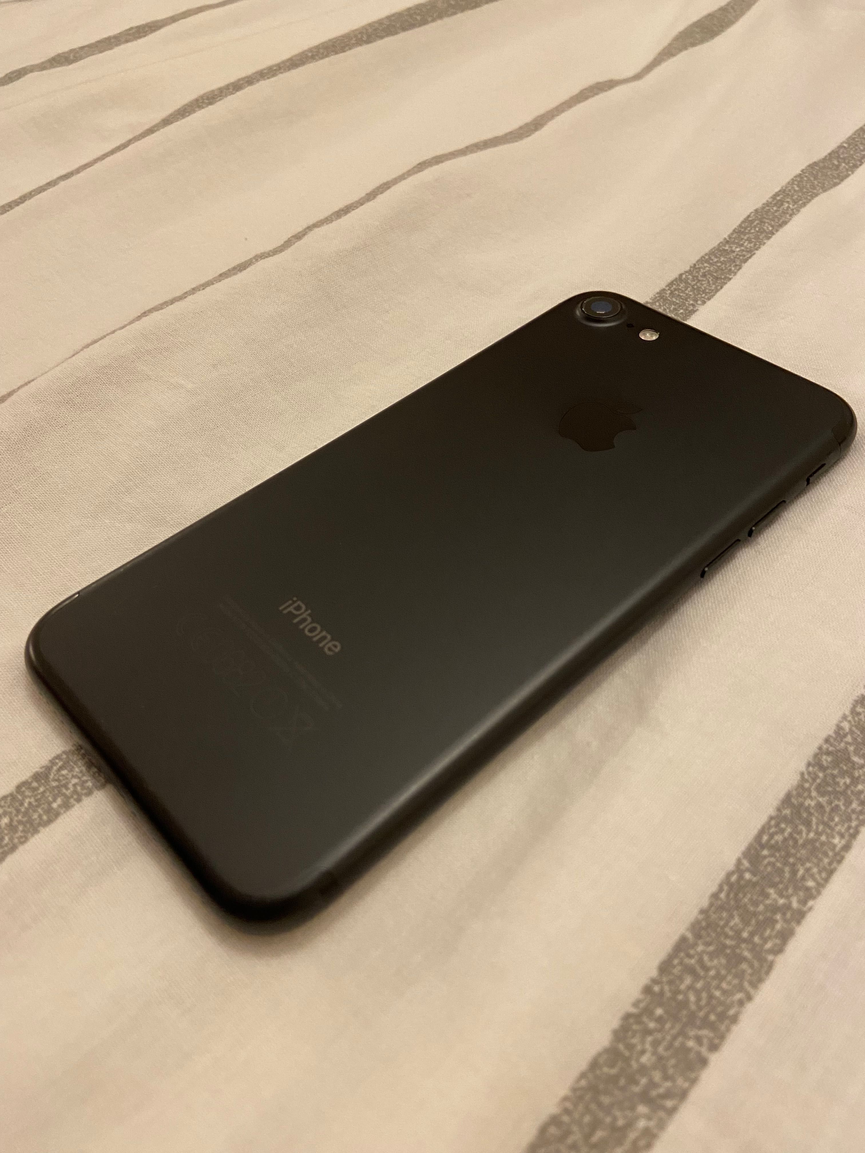 iPhone 7, 32Gb preto