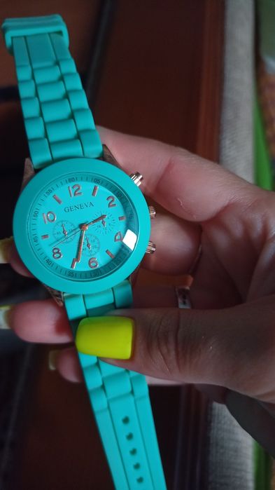 Продам механические часы