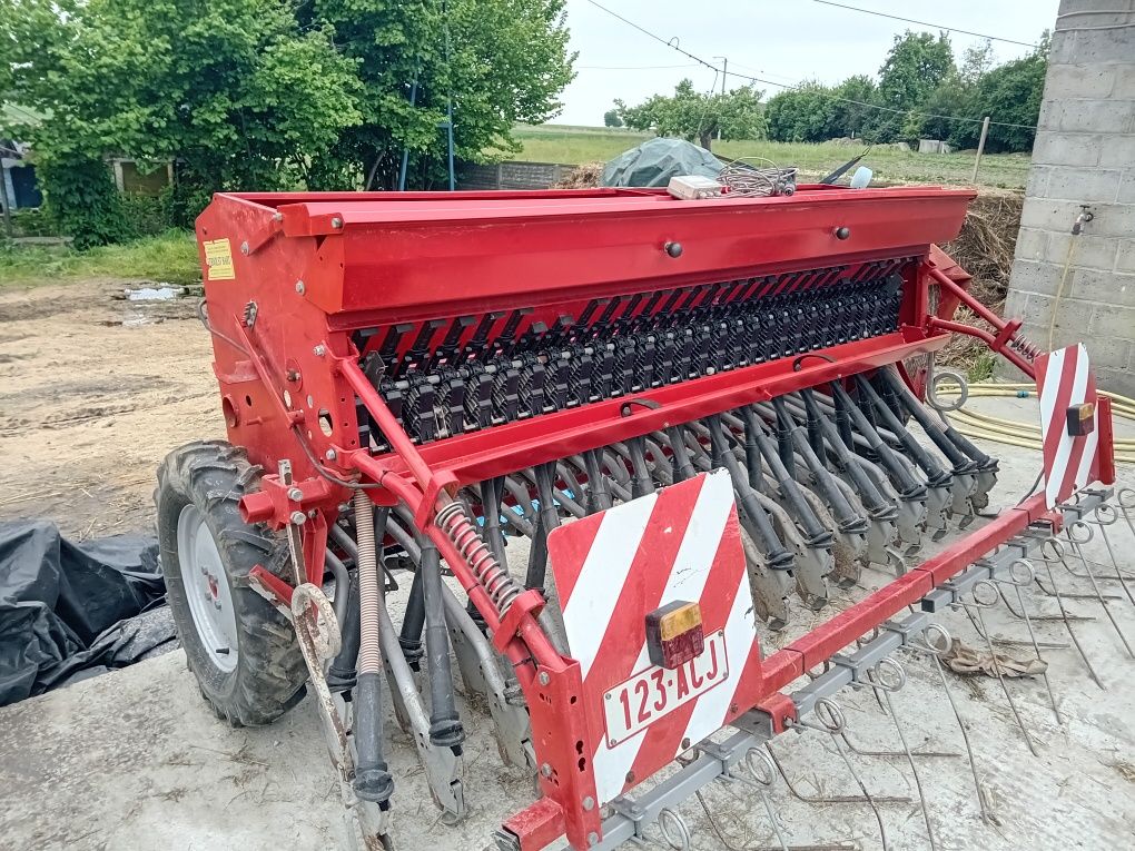 Siewnik kongskilde 3m brona aktywna pottinger 3m