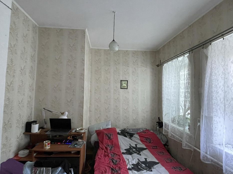 Продам пол дома Запорожь Левое