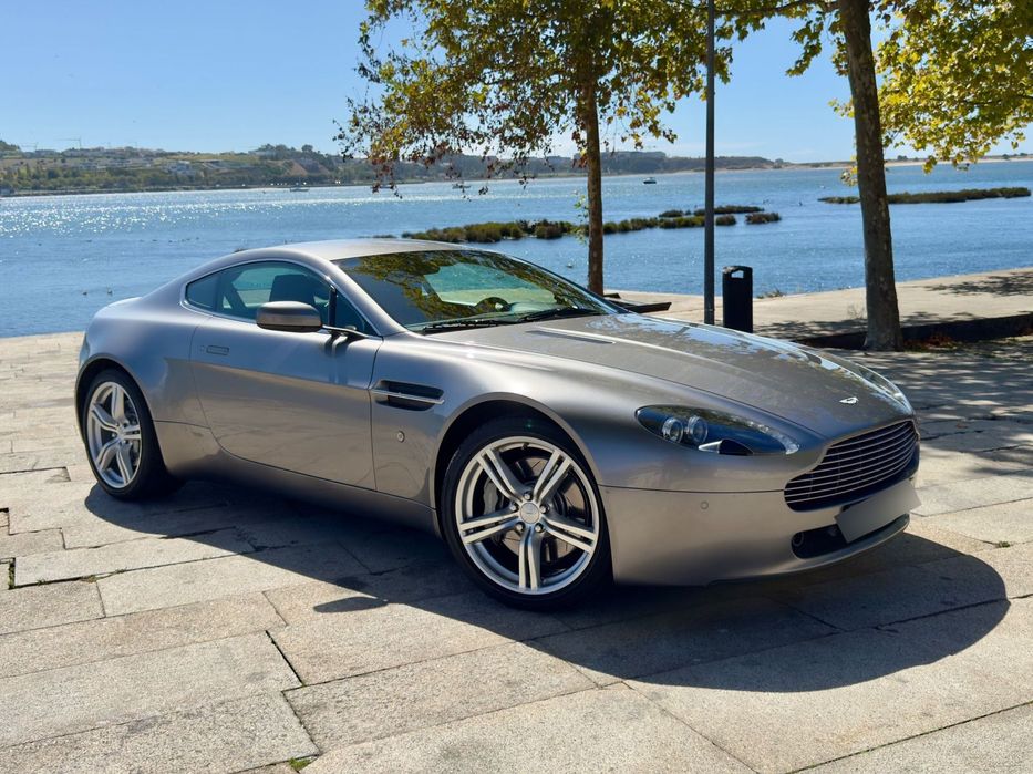 Aston Martin Vantage Coupe V8 Sportshift