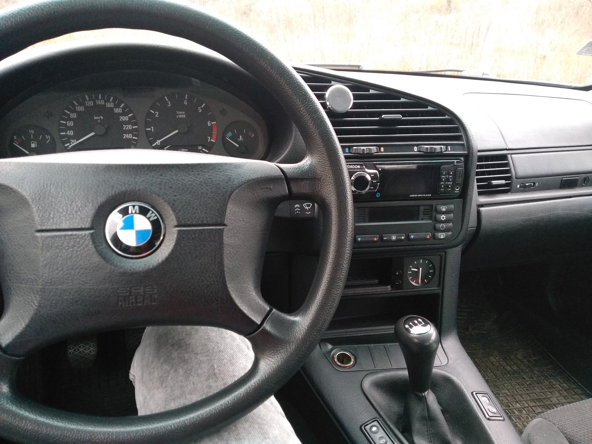 Bmw seria 3 E36 sedan 1998 1.8