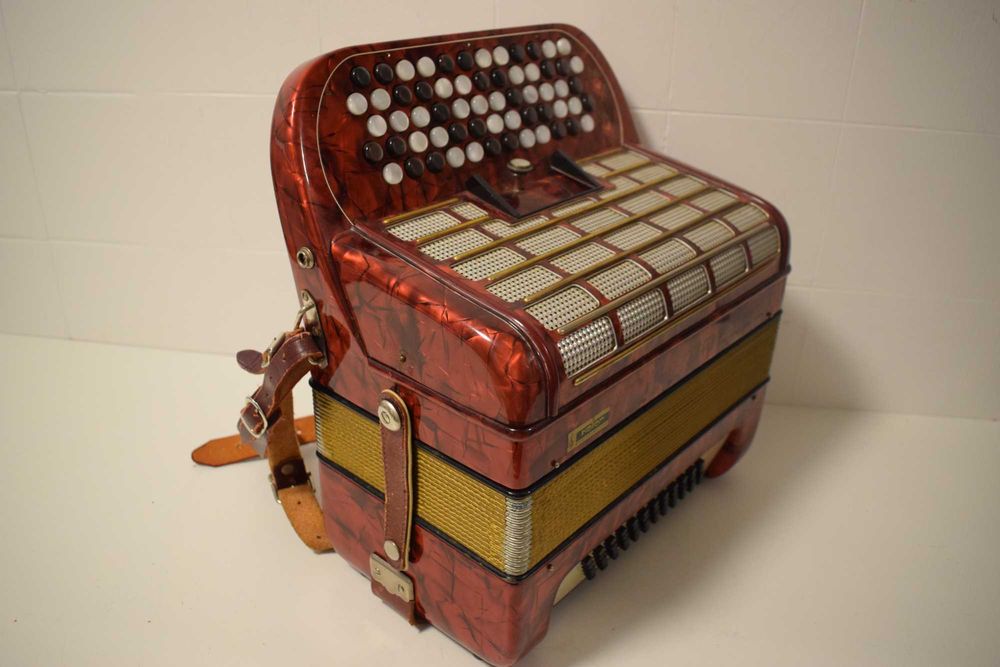 Acordeao Hohner Picolo   2 Voz. N 289