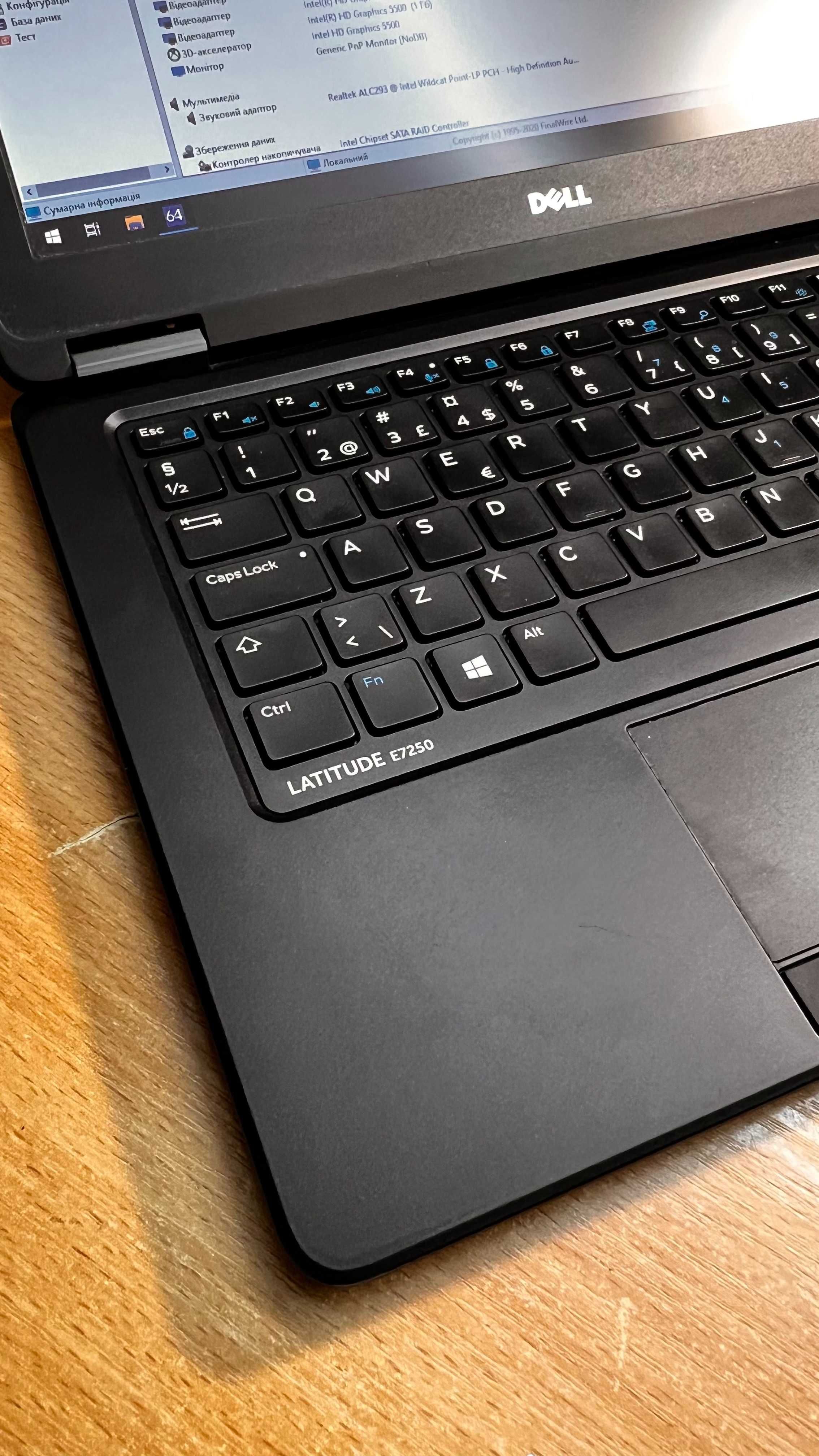 Dell Latitude E7250 i5-5300U 8 ГБ DDR3 SSD 128 ГБ 12.5" LCD