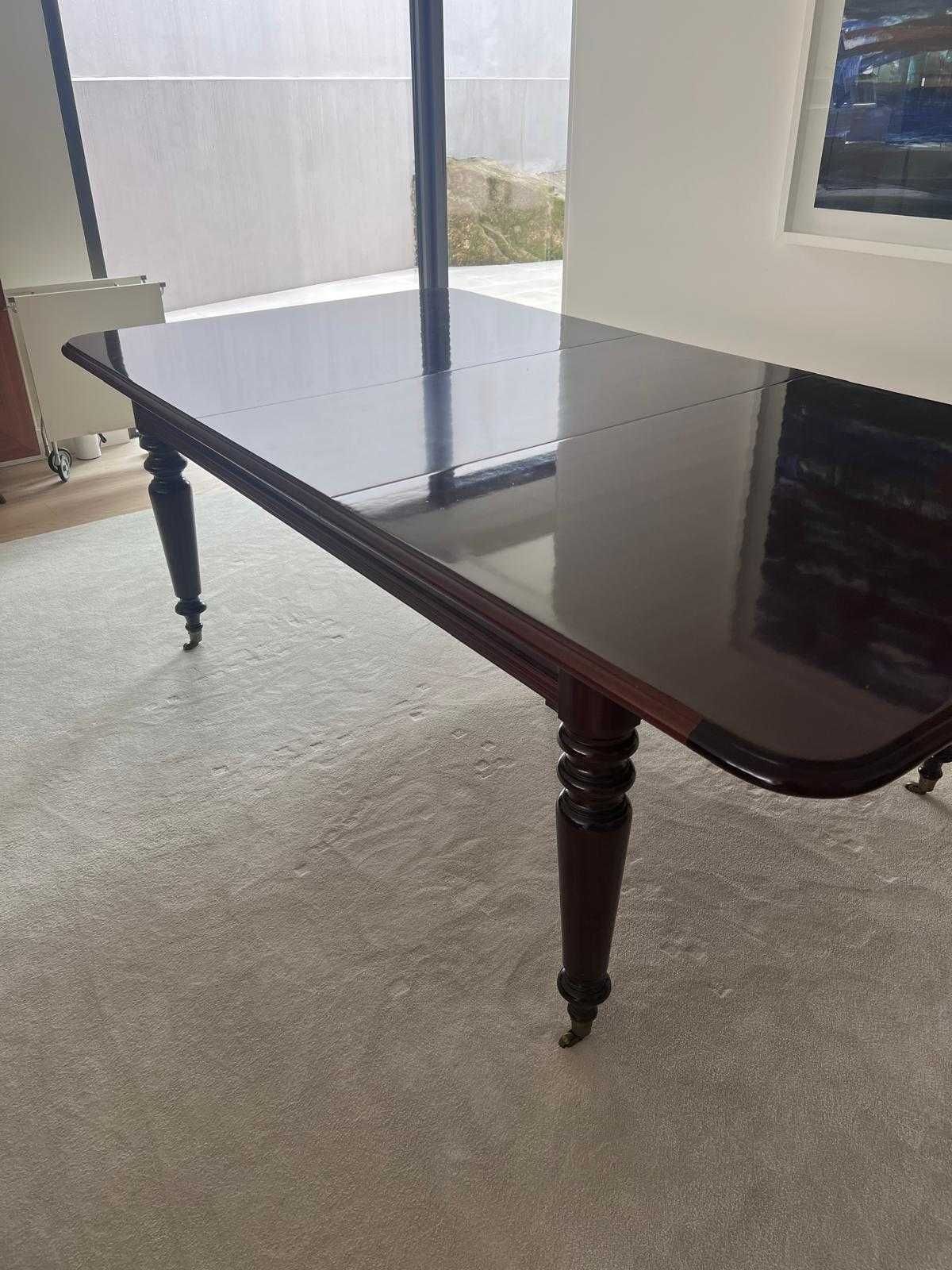 Mesa sala jantar em madeira maciça