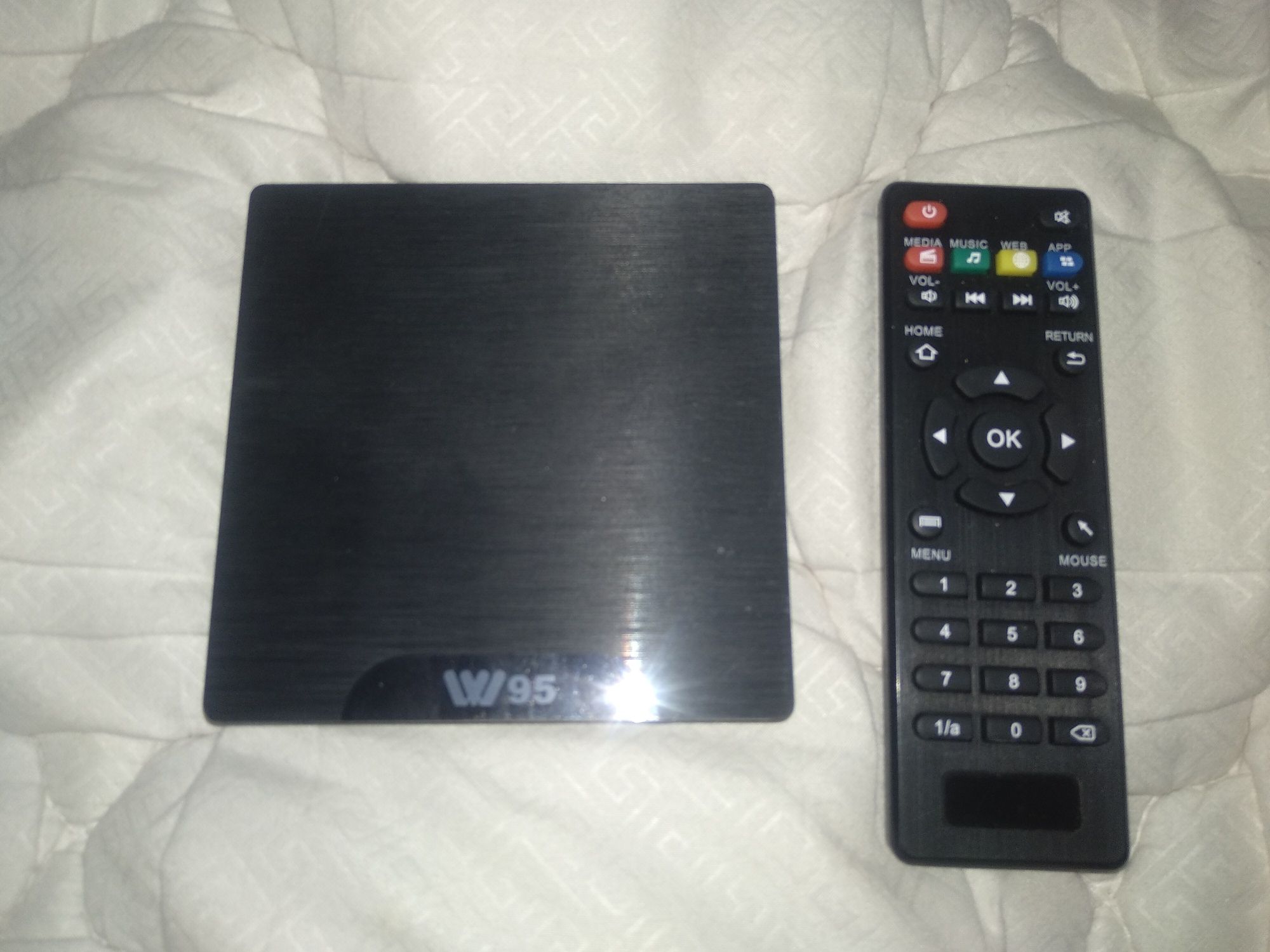 Продам Android TV Box