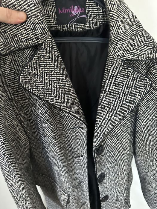 Casaco espinhado preto e cinza tam.42