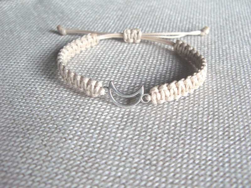 Bransoletka księżyc makrama