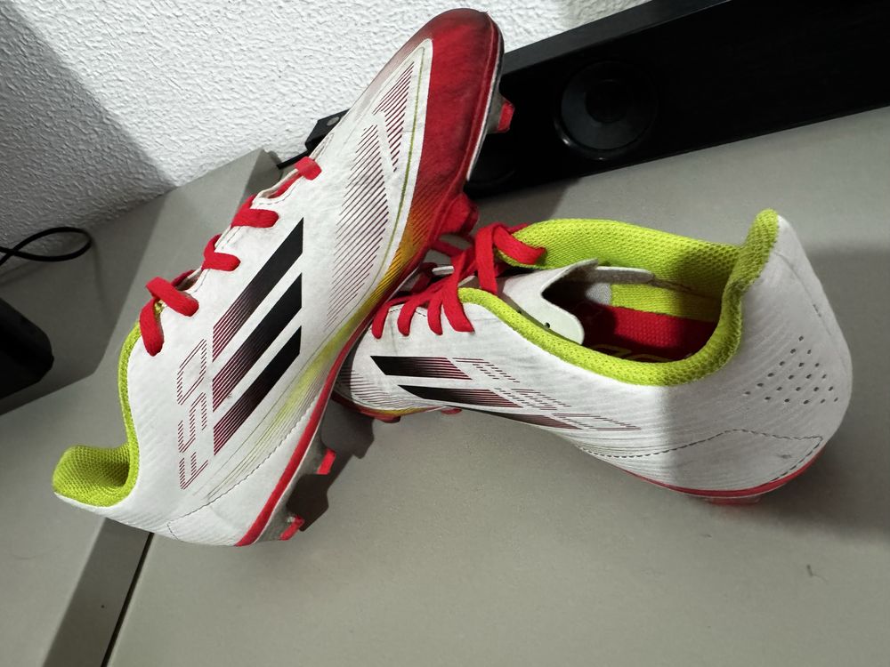 Chuteiras Adidas F50 club mg