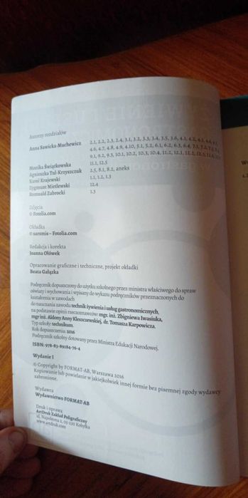 lekko używana -Żywienie i usługi gastronomiczne. Część 5.