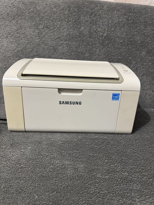 Принтер лазерный 2050 грн