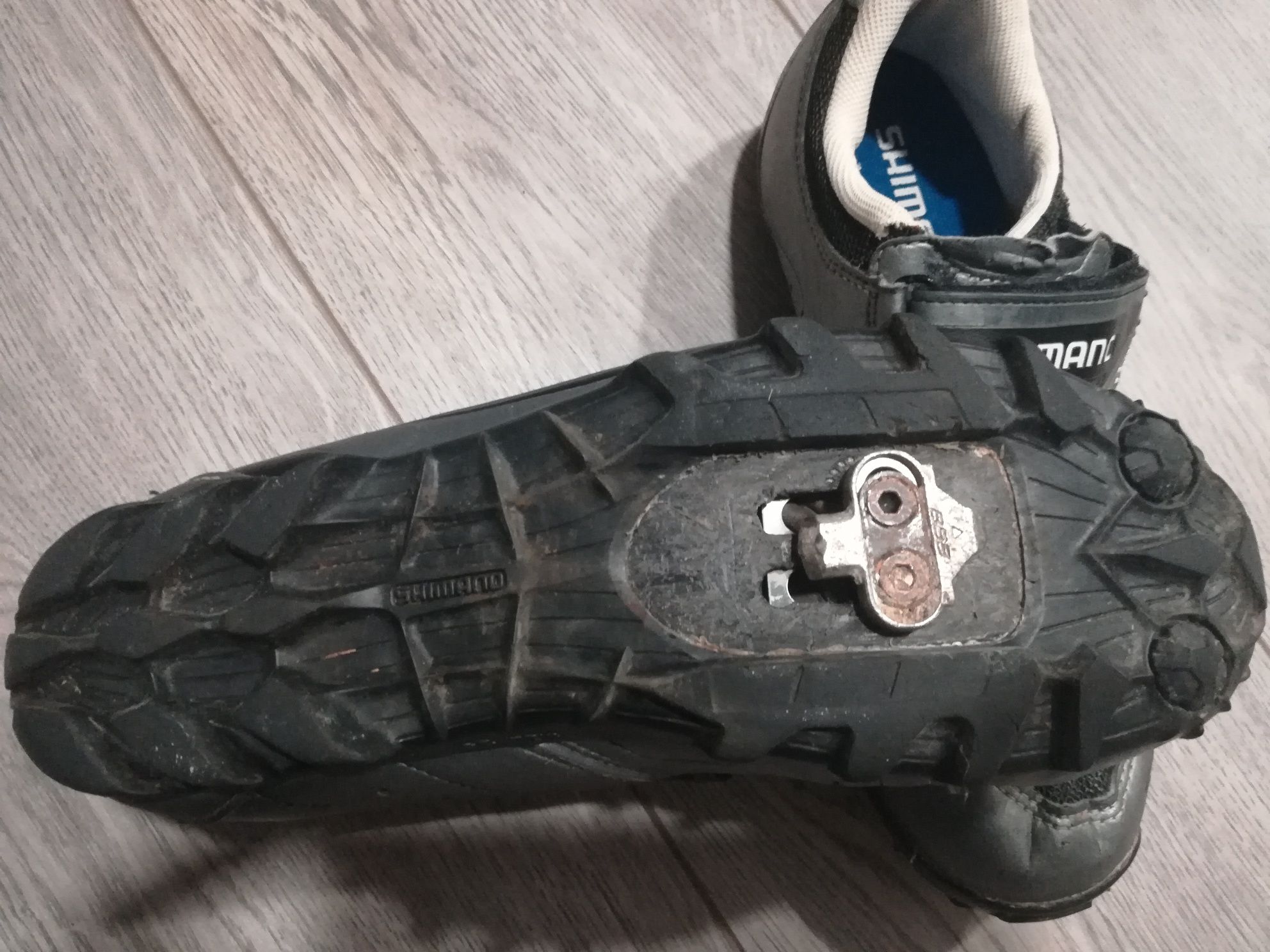 Sapatos Shimano M063 de encaixe para bicicleta (Nr. 39)