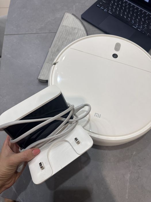 Робот-пылесос Mi Robot Vacuum-Mop Xiaomi