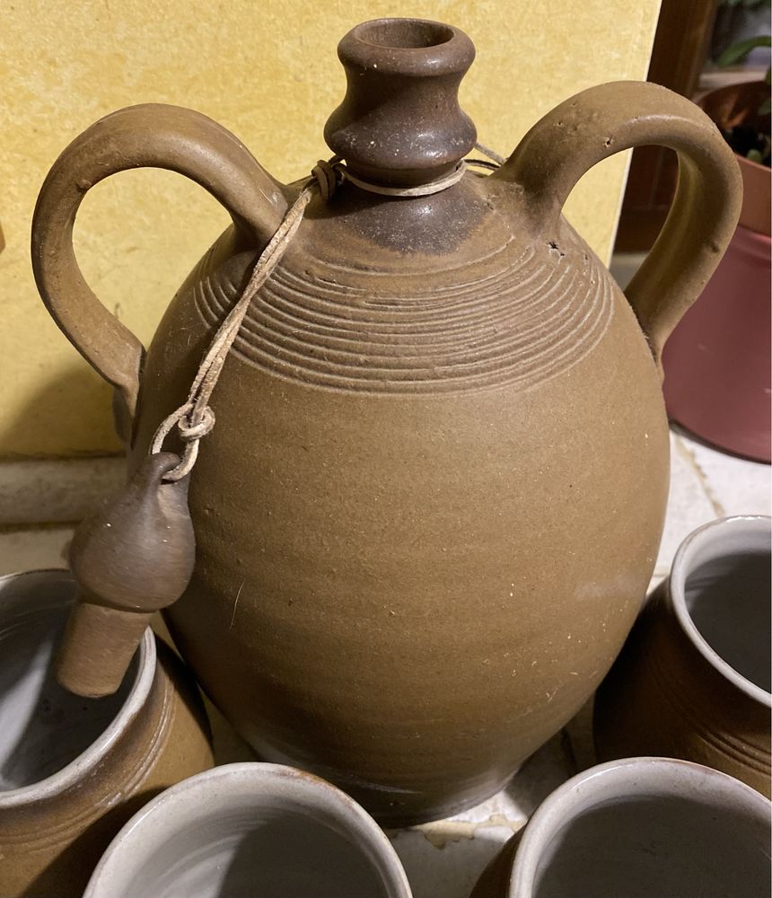 Komplet ceramiczny dzban i kubki