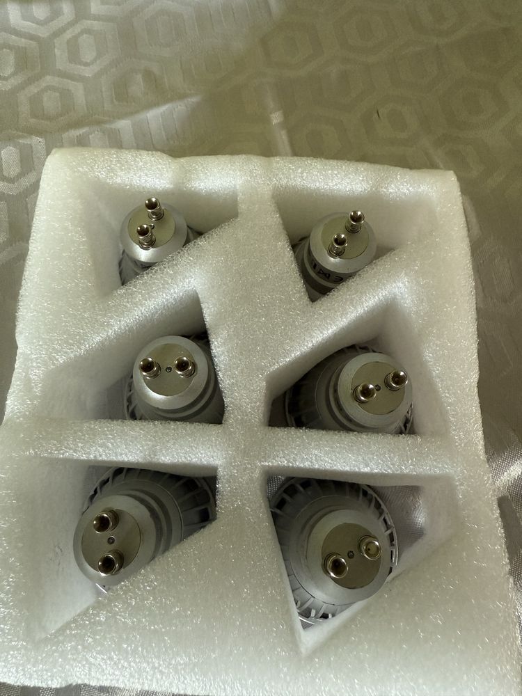 Żarówki LED GU10 4x1W – Zestaw 6 sztuk – Nowe!