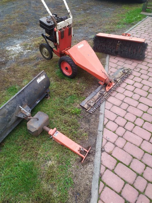 Hako kosiarka zamiatarka odśnieżarka