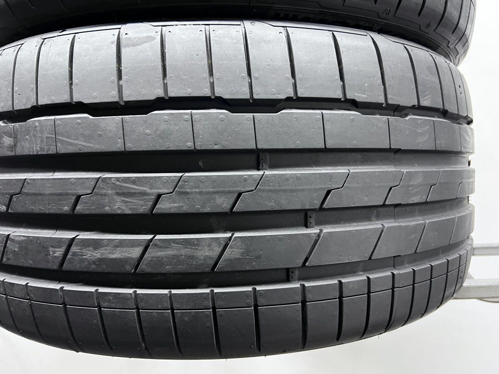2шт літо 235/35/R19 7мм 2023р Hankook Ventus S1 Evo 3
