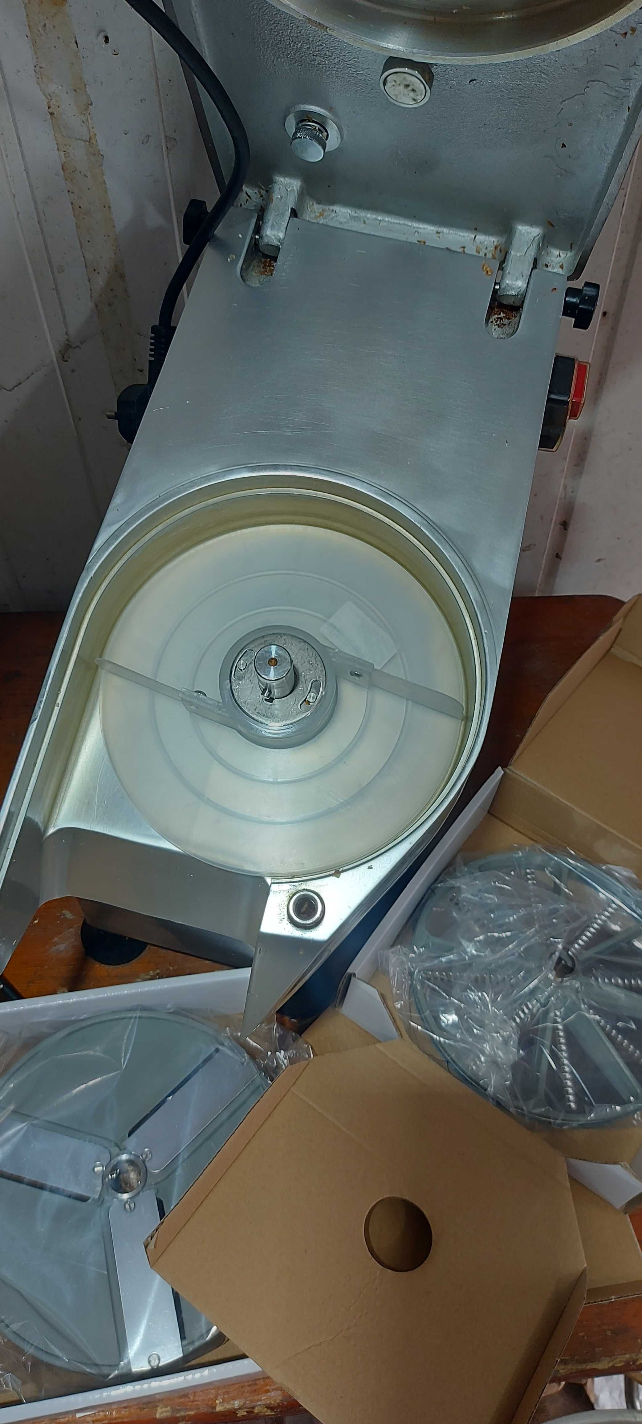 Овочерізка Berg HLC-300 з новими ножами. овощерезка