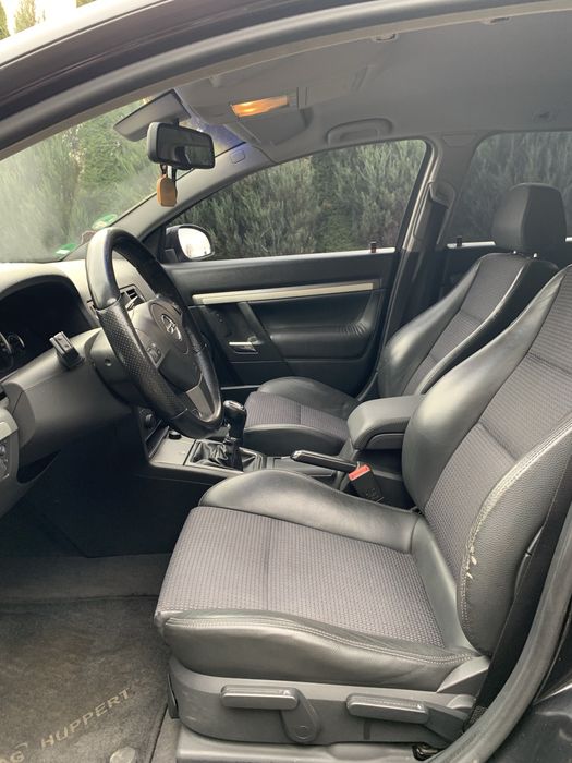 Opel Vectra Caravan OPC line