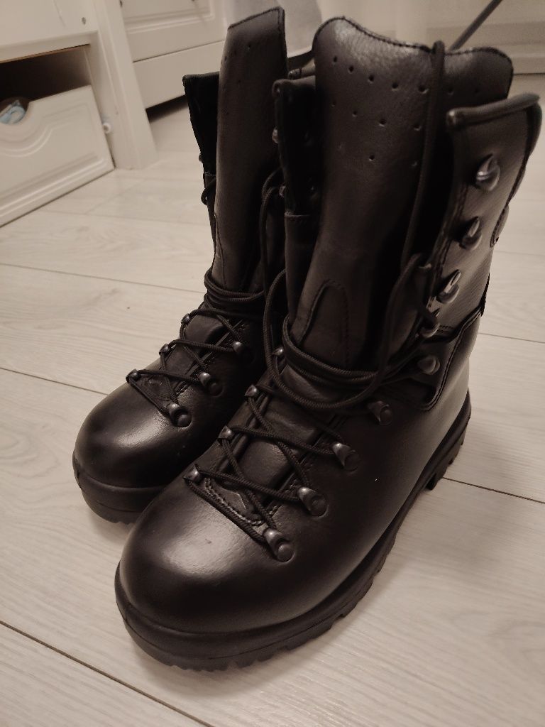Buty wojskowe zimowe . Mały rozmiar