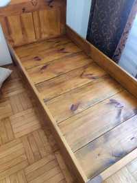 Drewniane łóżko, ręcznie robione