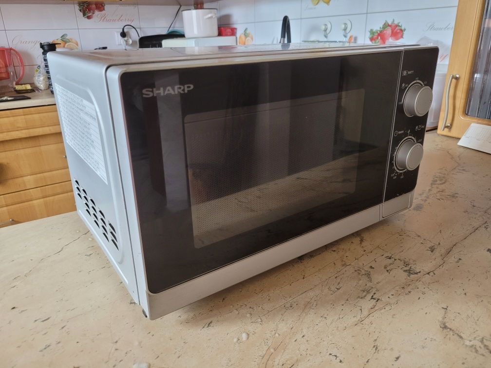 Mikrofalówka Sharp R 200 WW