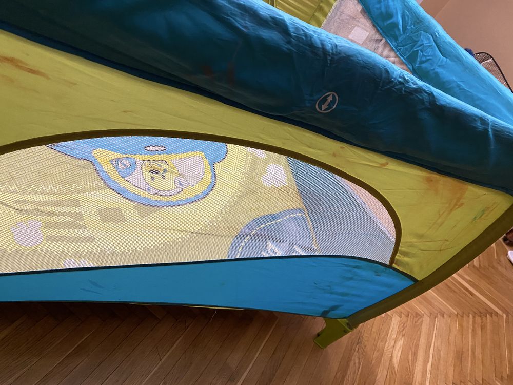 Chicco ігровий манеж для дитини.