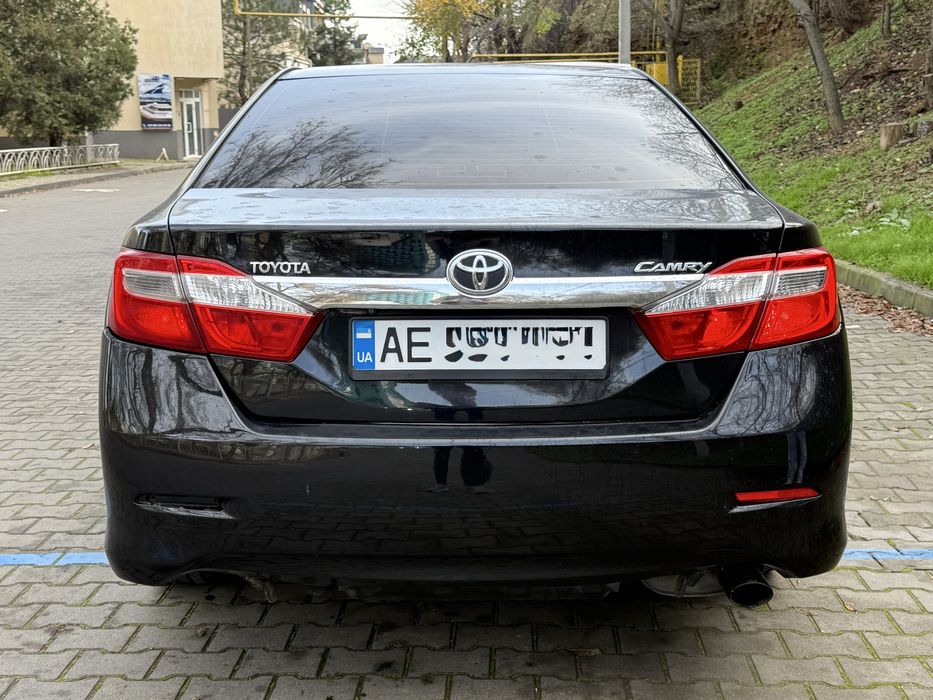 Toyota Camry 2014 рік, газ/бенз/авт 2.5 офіцна повна без торгу