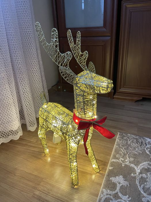 Piekny duzy renifer zloty swiecacy Led swieteczny
