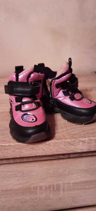 Ботинки детские зимние 22й размер