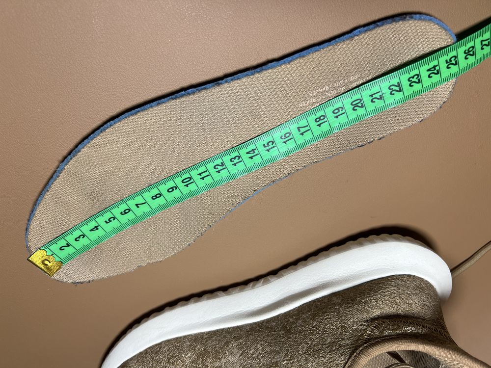 Кросівки 39,5р.24,5см.  Adidas
