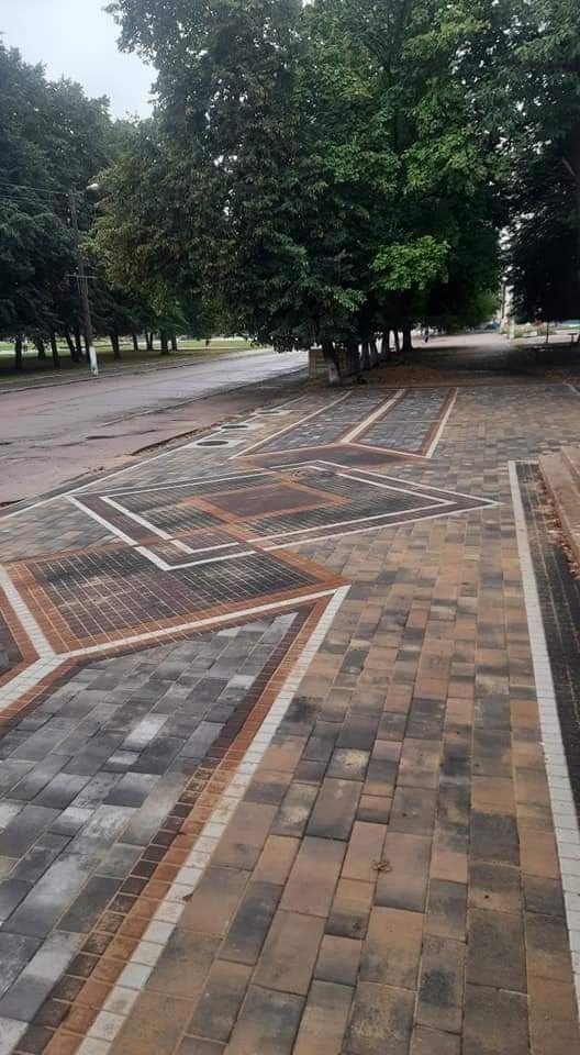 Укладання тротуарной плитки