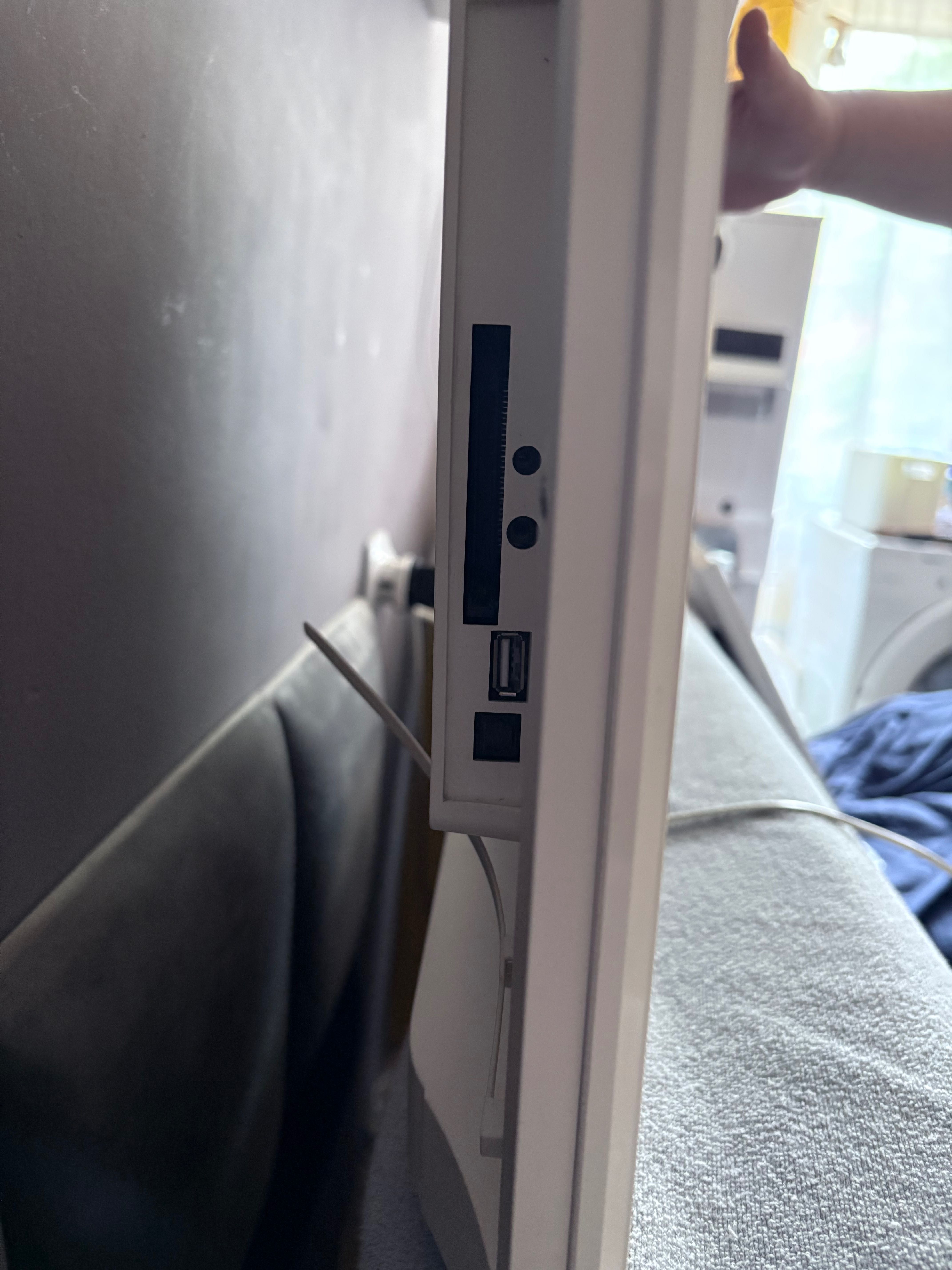 Telewizor Sharp 24” biały