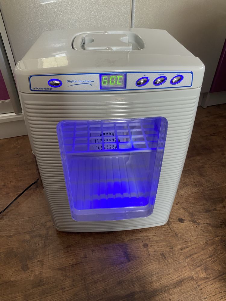 Инкубатор цифровой Cole Parmer H2200-H Refrigerated Incubator 20L