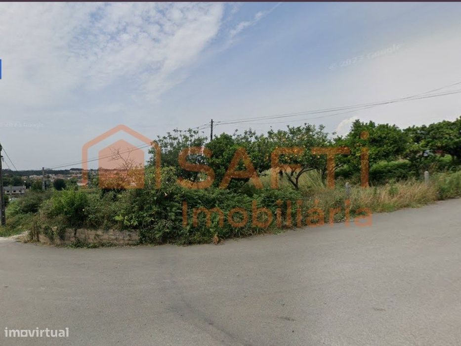 Terreno urbano - Projeto 8 Moradias em Banda!