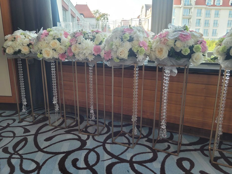 Stojak na kwiaty że stali złoty wys 68cm