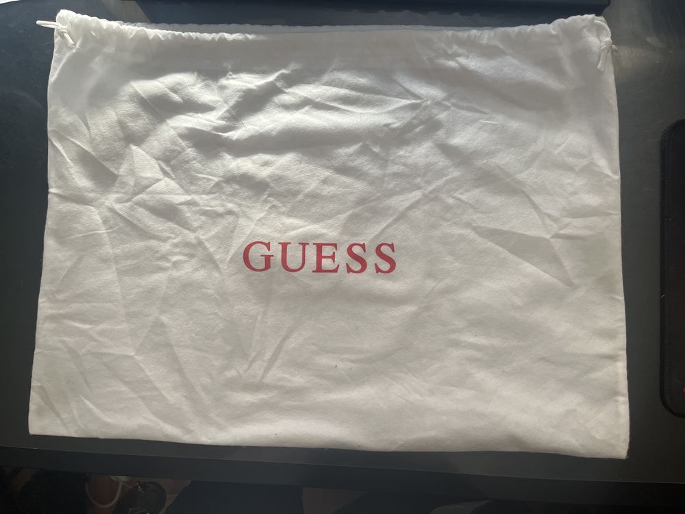 Nowa torebka Guess