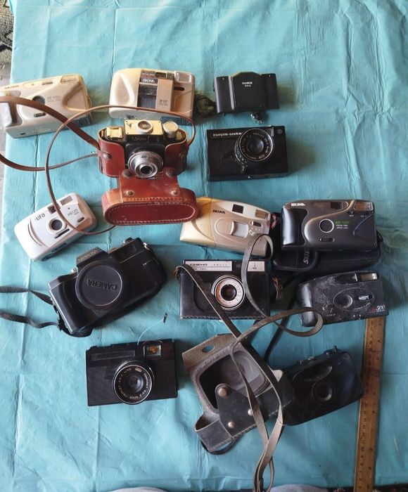 Продам Фотоаппараты старые цена за все