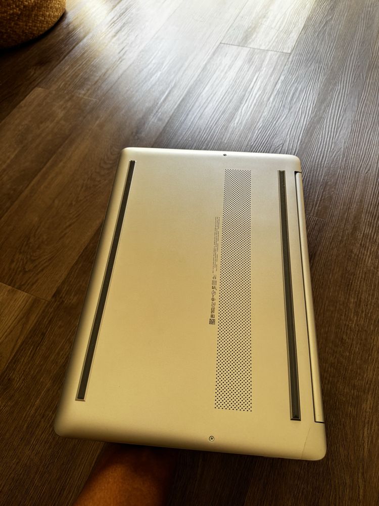 Notebook hp 15” touch screen 8gb ram , core i3