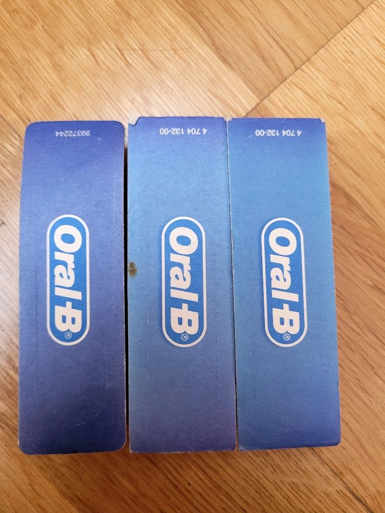 Końcówki do szczoteczki elektrycznej Oral-B, komplet