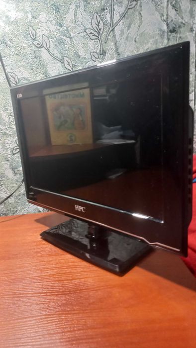 продам телевізор HPC