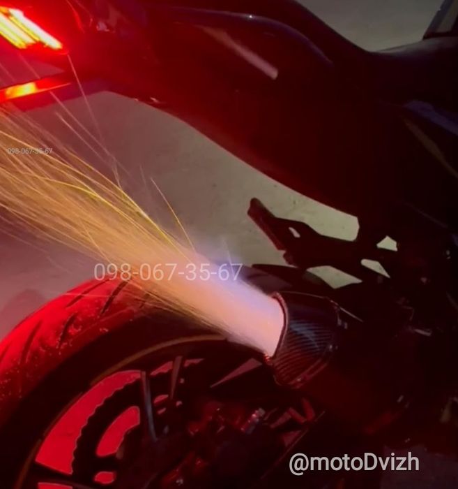 Мото вихлоп Акраповіч глушник карбон наклейка Akrapovic скутер Мустанг