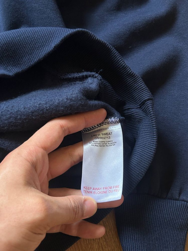 Світшот Ellesse з центральним логотипом