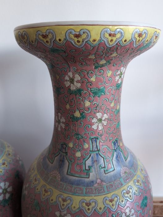 Conjunto 2 jarrões chineses