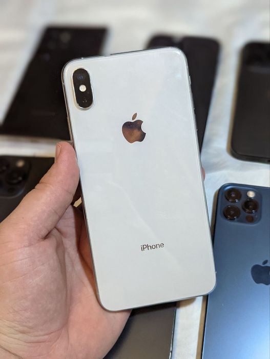 Iphone XS MAX 64gb. Нова батарейка гарний комплект!