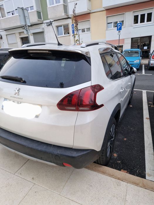 Peugeot 2008 1.6 HDI Allure