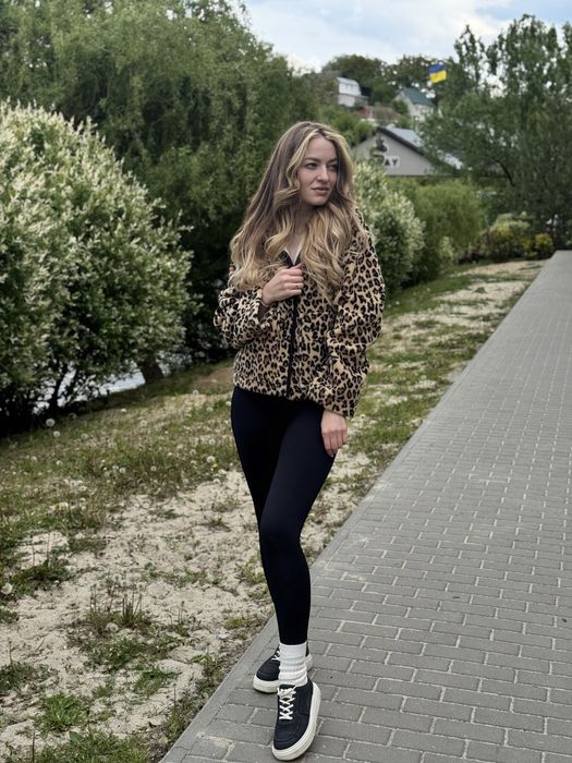 Кофта / куптка жіноча тепла  розмір С